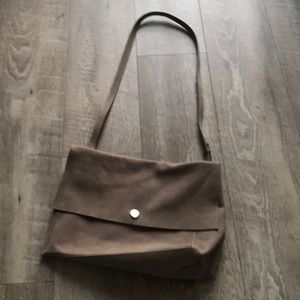 Cross body bag with adjustable strap